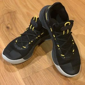 Curry 6, Black/Yellow, Size 9.5